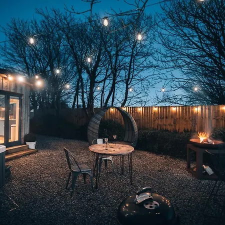 East Thorne Glamping Holiday home *