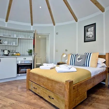 East Thorne Glamping Holiday home Bude