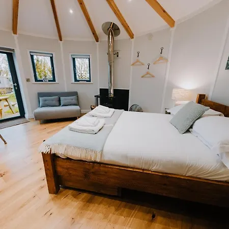 East Thorne Glamping